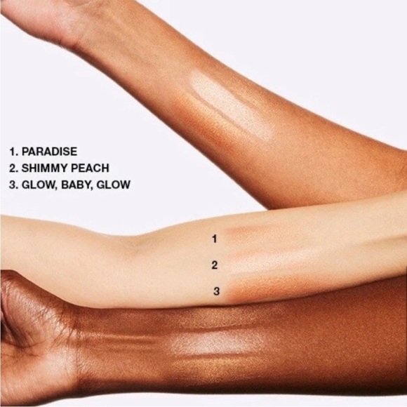 MAC • HYPER REAL GLOW • NEW IN BOX - Picture 3 of 5